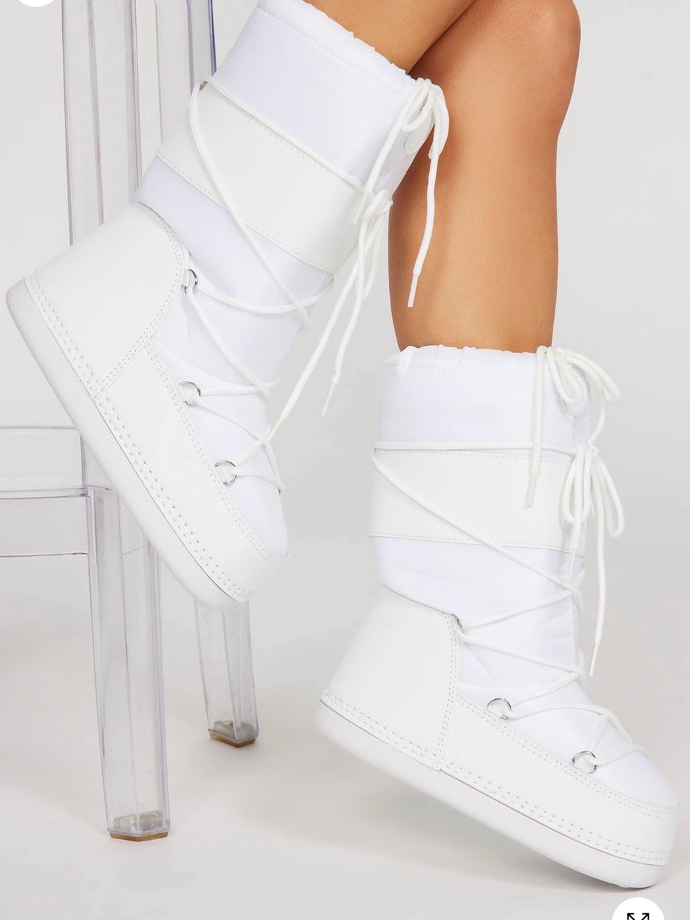 Fashion Nova White Lace-Up Winter Snow Boots